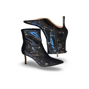 J.Simpson Crinkled patent heeled boots in Black. Size US women’s 10 Wide.